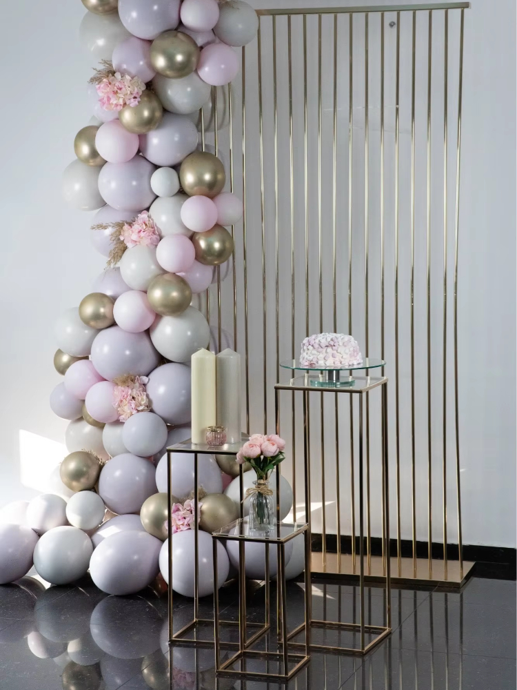 Shiny Gold Metal Frame Flower  - Dessert Table Backdrop บทวิจารณ์และราคา
