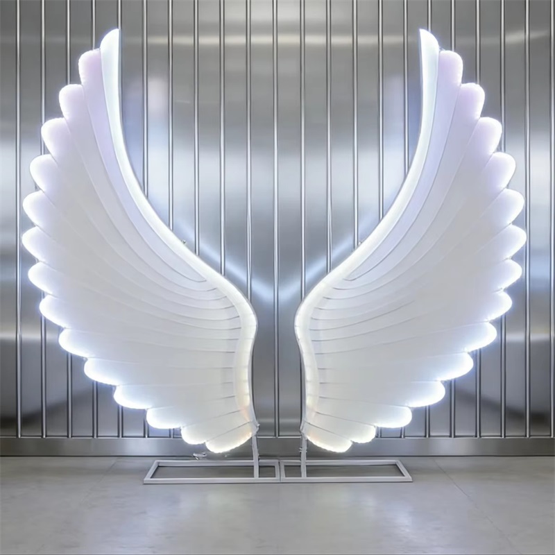 Glowing Angel Wings Light Prop - Event & Party Supply บทวิจารณ์และราคา
