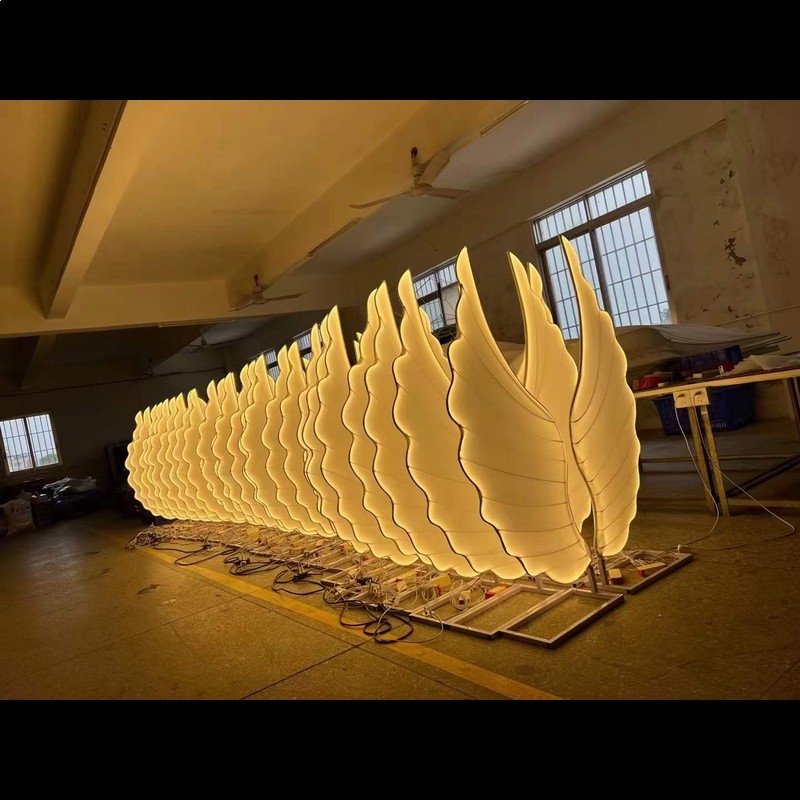 Glowing Angel Wings Light Prop - Event & Party Supply บทวิจารณ์และราคา
